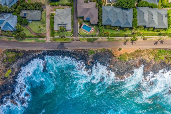 aerial view of Alihi Lani, oceanfront 6-unit condominium complex