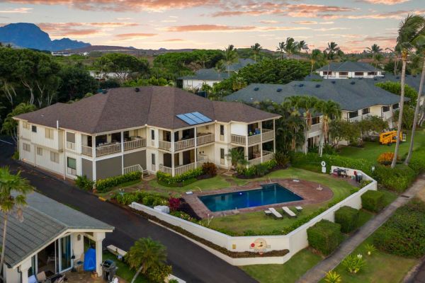 aerial view of Alihi Lani and grounds at sunset