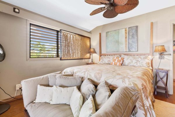 Alihi Lani 4 front bedroom